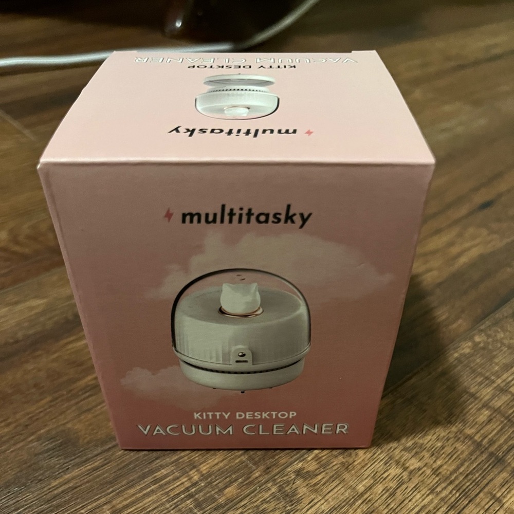 kitty keyboard vacuum cleaner NIB